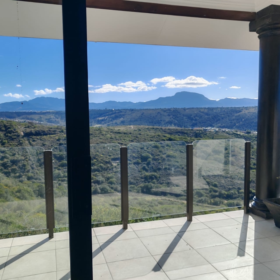 5 Bedroom Property for Sale in Avonddans Western Cape